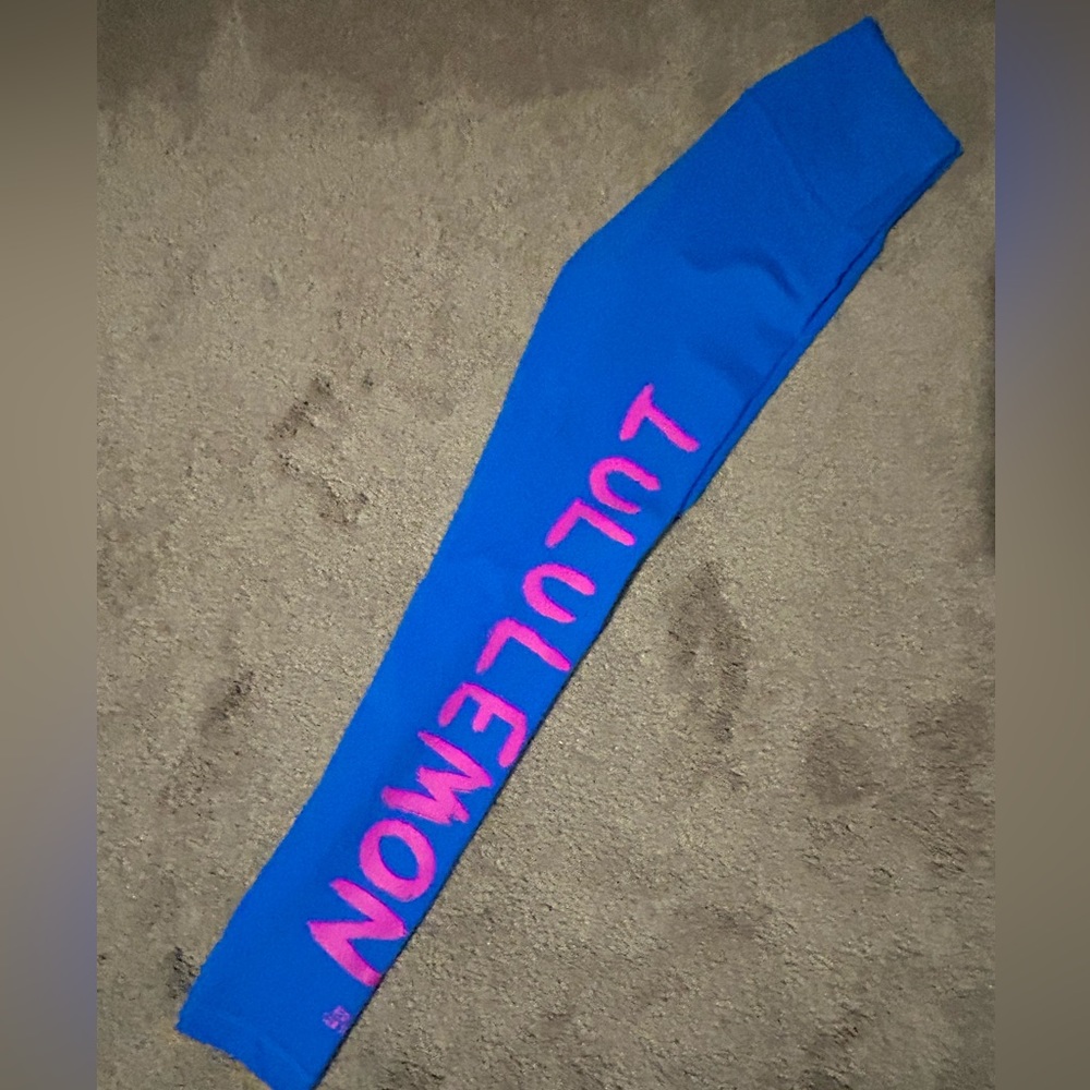 Lululemon Train High Rise Under Poolside *Ed Curtis Legging